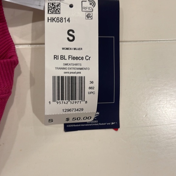 NET Reebok Sweatshirt - Picture 2 of 2